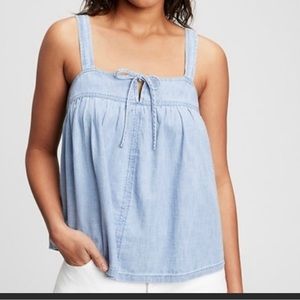 - NWT GAP Tie front cami top